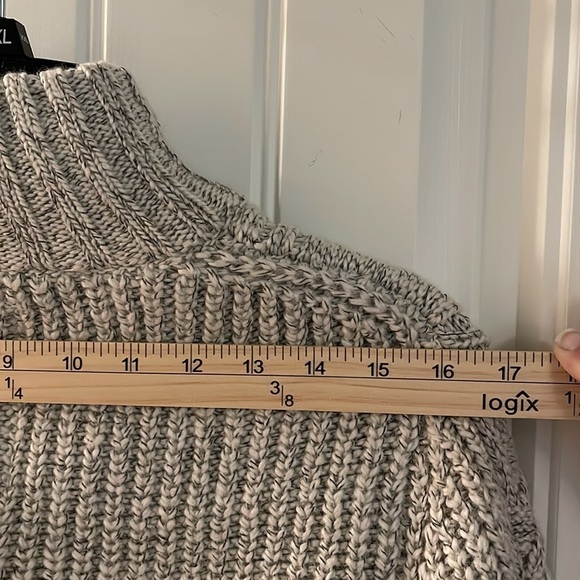 Super dry JPN wool blend women’s sz S heavy cable knit gray heather sweater - Picture 13 of 17